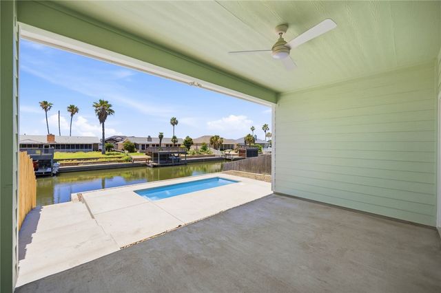 15501 Cruiser St B, Corpus Christi, TX 78418