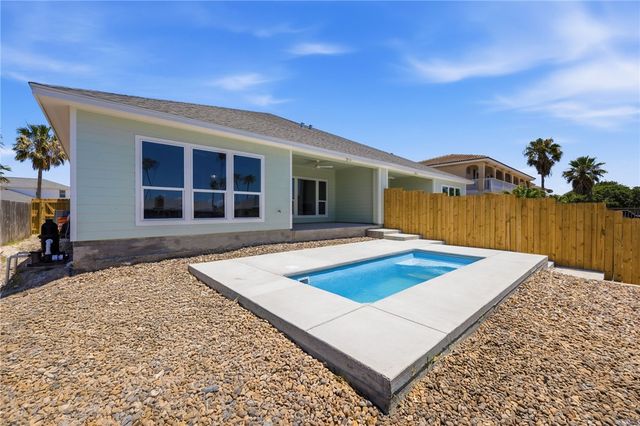 15501 Cruiser St B, Corpus Christi, TX 78418