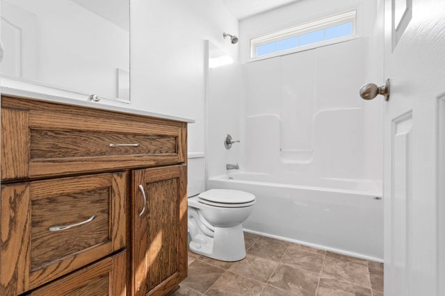 1820 Emily Ln, Columbia, TN 38401