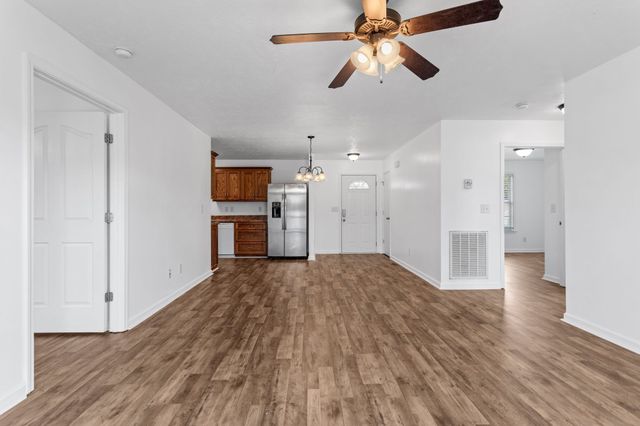 1820 Emily Ln, Columbia, TN 38401