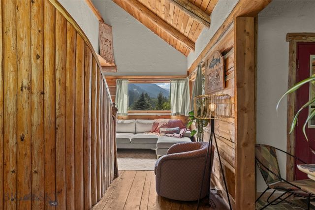 14185 Cottonwood Canyon, Bozeman, MT 59718