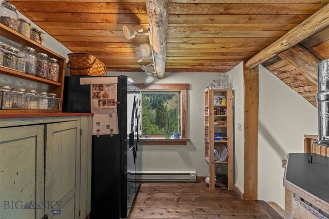 14185 Cottonwood Canyon, Bozeman, MT 59718
