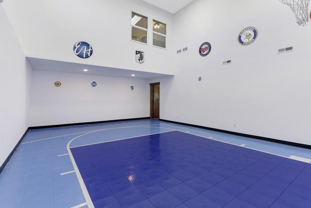 5815 Echo Road, Shorewood, MN 55331