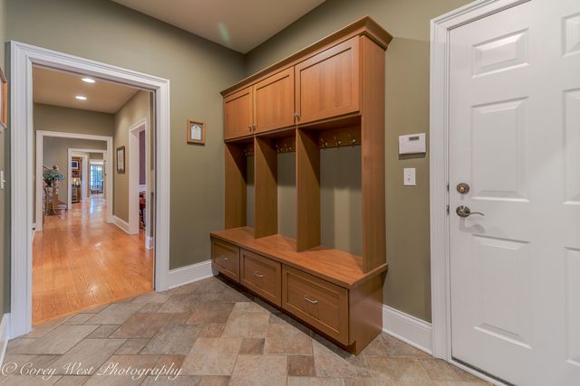 28W524 Wynn Avenue, West Chicago, IL 60185