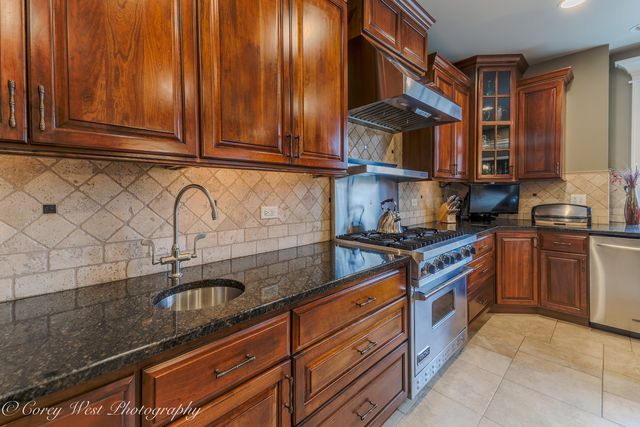 28W524 Wynn Avenue, West Chicago, IL 60185