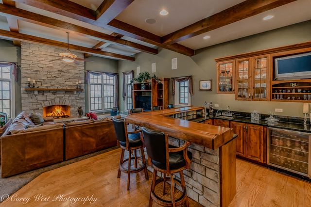 28W524 Wynn Avenue, West Chicago, IL 60185