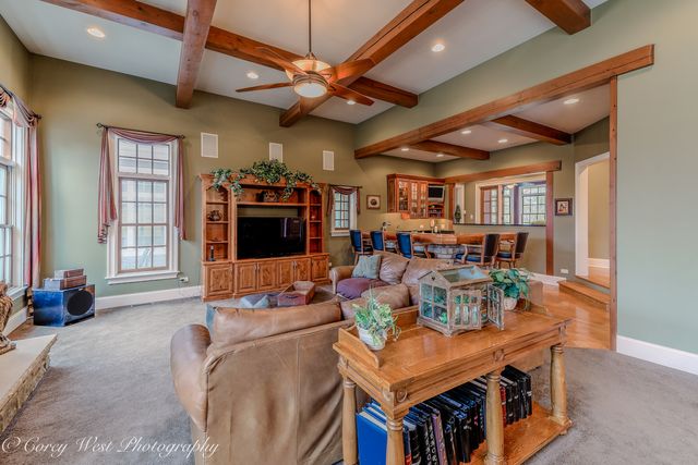 28W524 Wynn Avenue, West Chicago, IL 60185