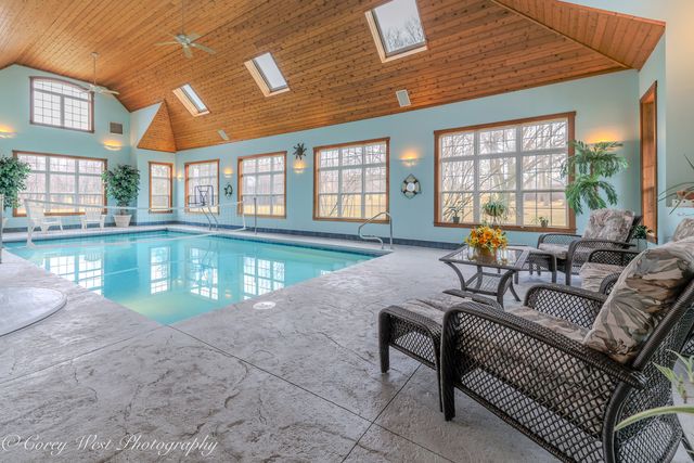 28W524 Wynn Avenue, West Chicago, IL 60185