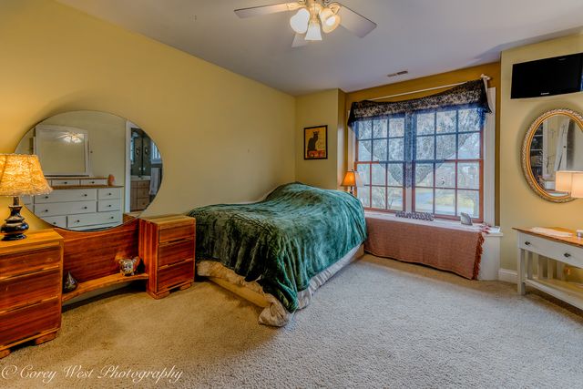 28W524 Wynn Avenue, West Chicago, IL 60185