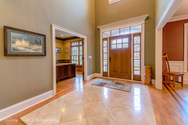 28W524 Wynn Avenue, West Chicago, IL 60185