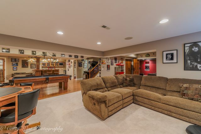 28W524 Wynn Avenue, West Chicago, IL 60185