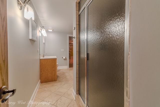 28W524 Wynn Avenue, West Chicago, IL 60185