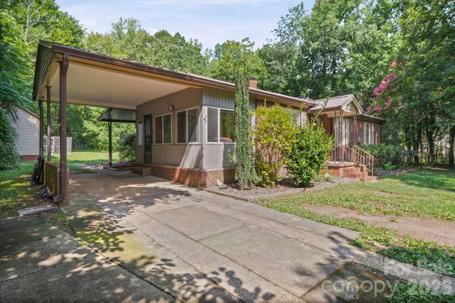 305 N Milford Drive, Salisbury, NC 28144