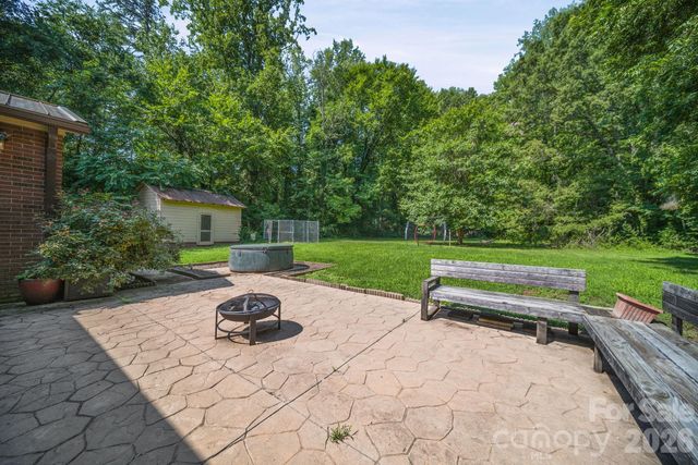 305 N Milford Drive, Salisbury, NC 28144