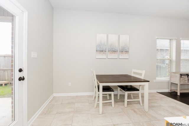 4858 Viola Farms Dr, Addis, LA 70710