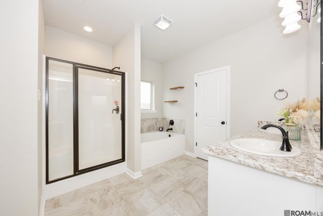 4858 Viola Farms Dr, Addis, LA 70710