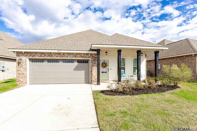 4858 Viola Farms Dr, Addis, LA 70710