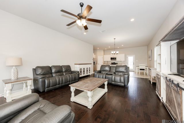 4858 Viola Farms Dr, Addis, LA 70710