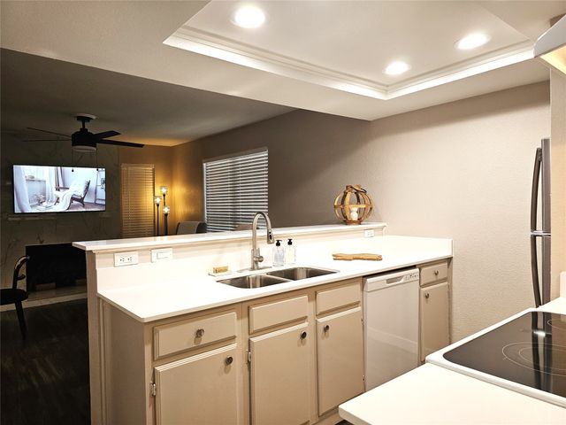 5821 Marvin Loving Drive 111, Garland, TX 75043