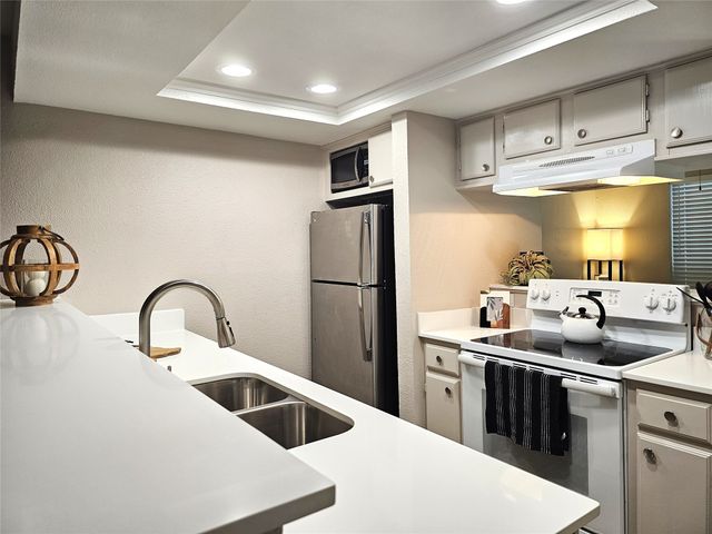 5821 Marvin Loving Drive 111, Garland, TX 75043