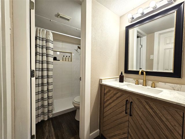 5821 Marvin Loving Drive 111, Garland, TX 75043