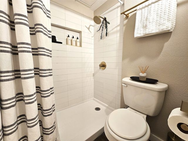 5821 Marvin Loving Drive 111, Garland, TX 75043