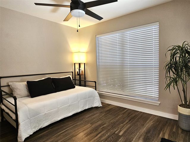 5821 Marvin Loving Drive 111, Garland, TX 75043