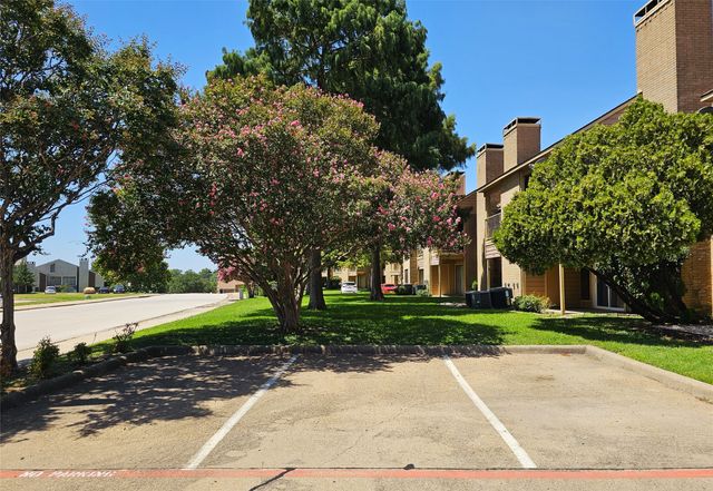 5821 Marvin Loving Drive 111, Garland, TX 75043