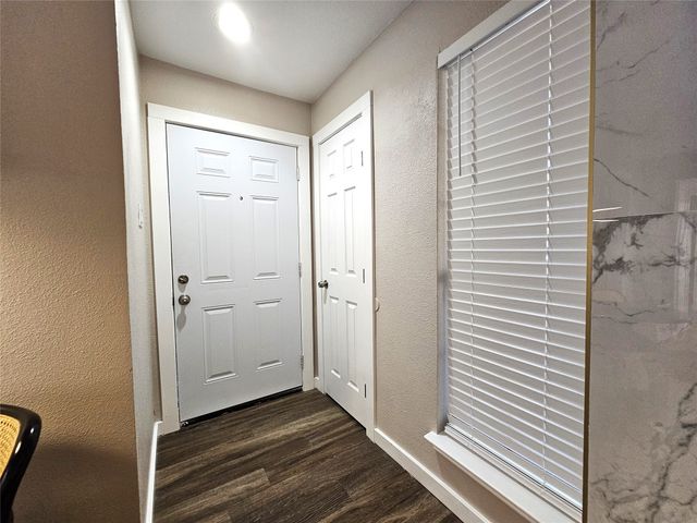 5821 Marvin Loving Drive 111, Garland, TX 75043