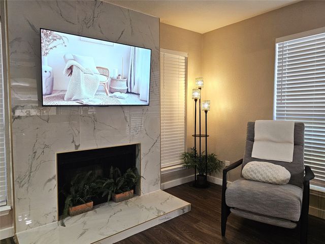 5821 Marvin Loving Drive 111, Garland, TX 75043