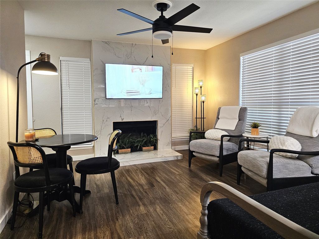 5821 Marvin Loving Drive 111, Garland, TX 75043