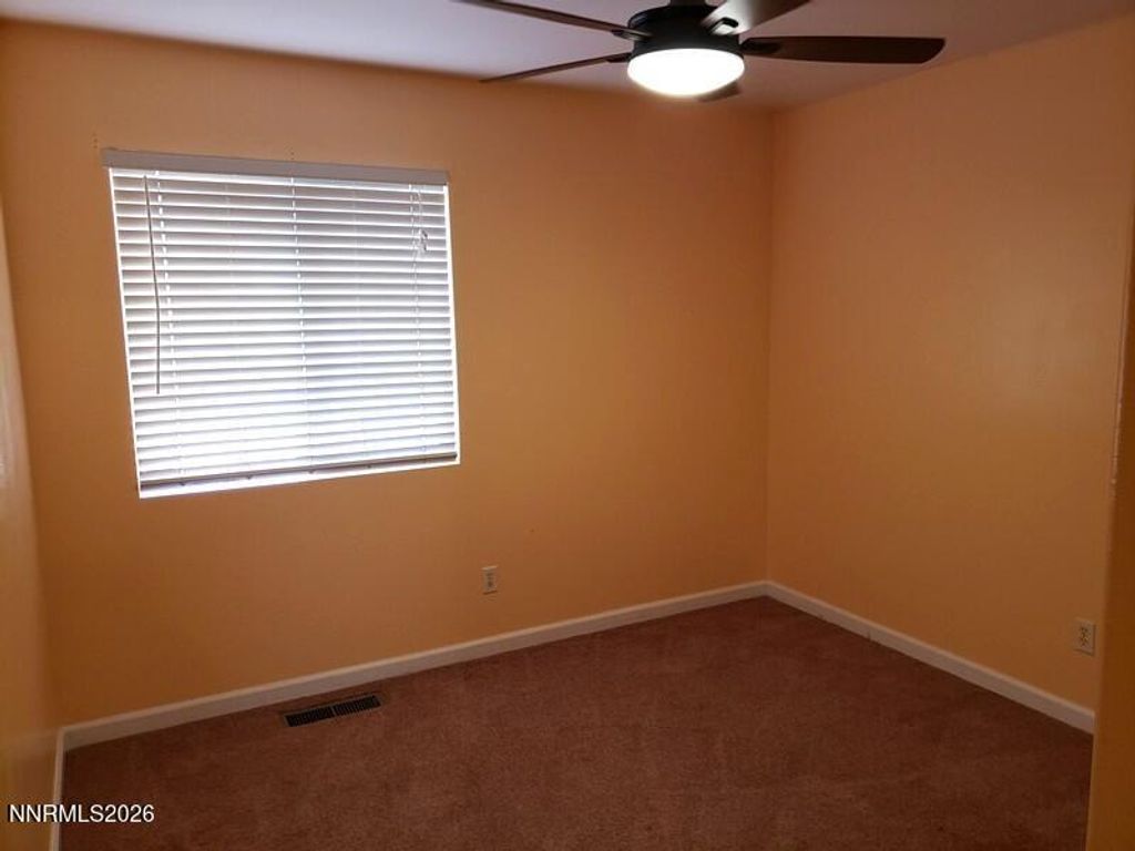 Image 14 of property listing at 4034 Royal Sage Drive, Reno, NV 89503