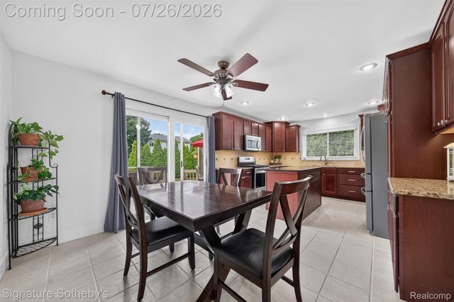 5133 Allison Drive, Troy, MI 48085