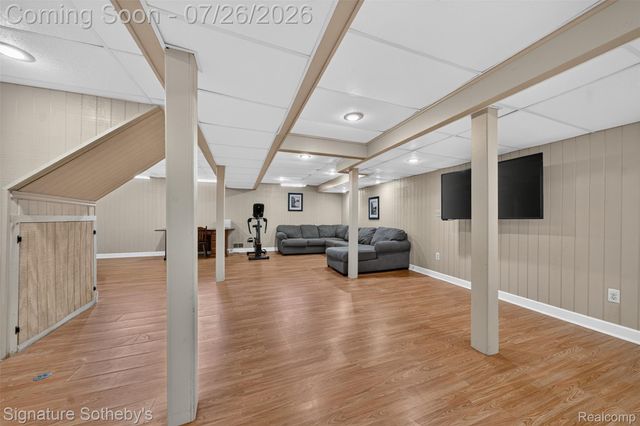 5133 Allison Drive, Troy, MI 48085