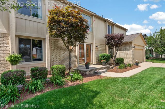 5133 Allison Drive, Troy, MI 48085