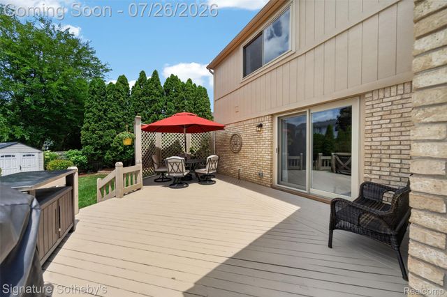 5133 Allison Drive, Troy, MI 48085