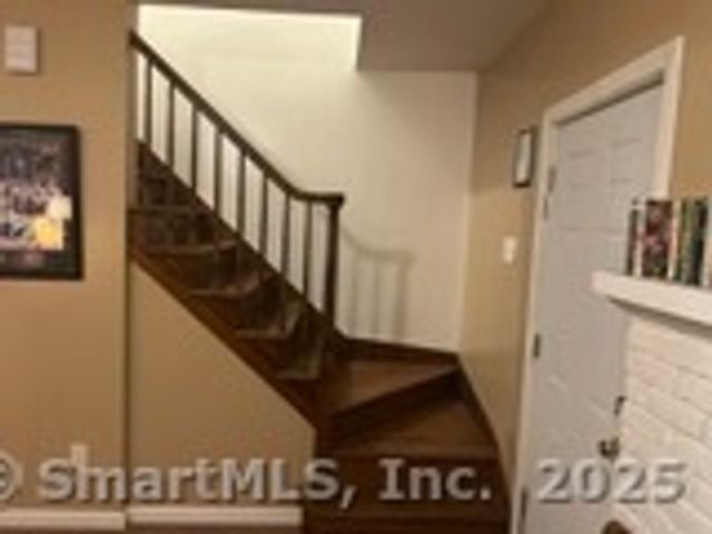 20 Manning Road, Enfield, CT 06082