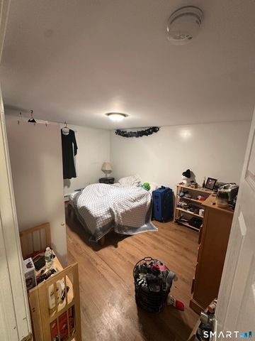 20 Manning Road, Enfield, CT 06082