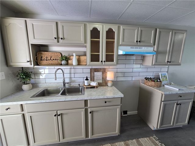 800 N Scott Street, New Carlisle, OH 45344