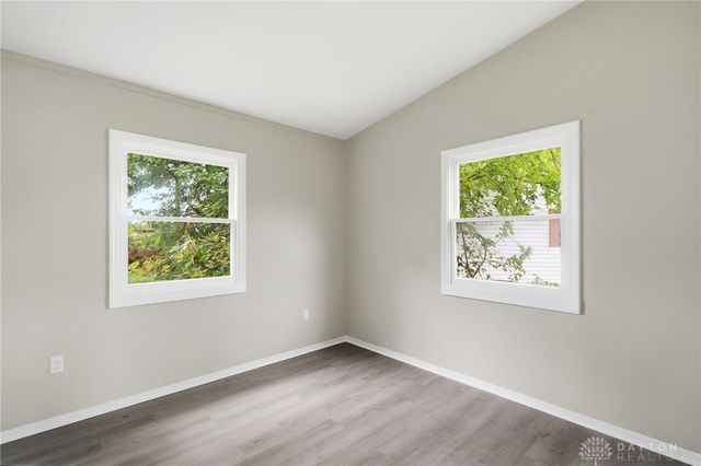 800 N Scott Street, New Carlisle, OH 45344
