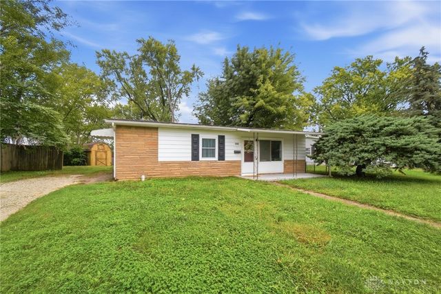 800 N Scott Street, New Carlisle, OH 45344