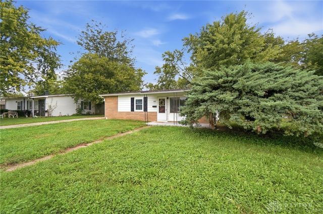 800 N Scott Street, New Carlisle, OH 45344