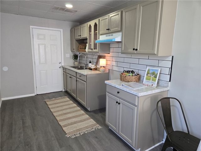 800 N Scott Street, New Carlisle, OH 45344