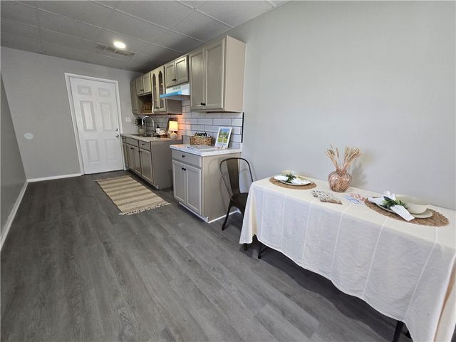 800 N Scott Street, New Carlisle, OH 45344