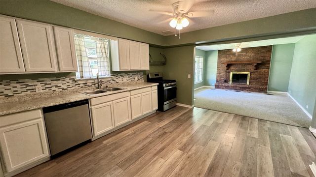 2626 W Washington Street, Denison, TX 75020