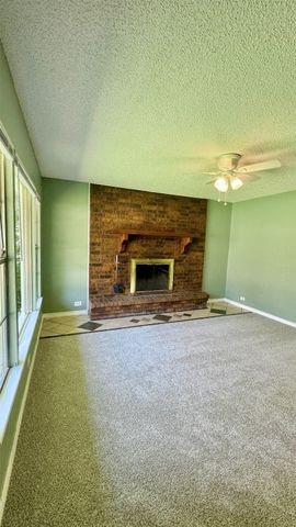 2626 W Washington Street, Denison, TX 75020