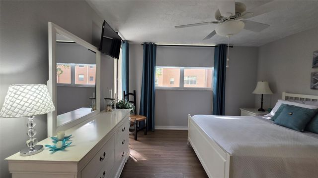 2801 Somerset Dr 211, Lauderdale Lakes, FL 33311