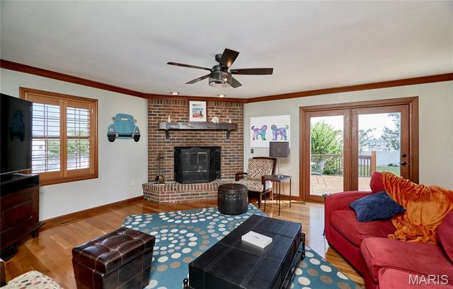 404 Chantilly Court, Warrenton, MO 63383