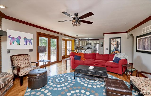 404 Chantilly Court, Warrenton, MO 63383