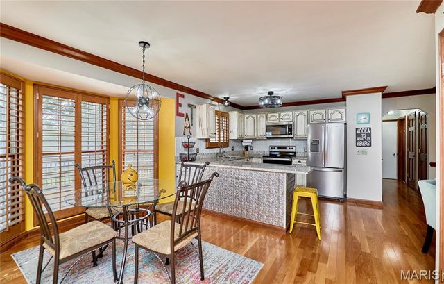 404 Chantilly Court, Warrenton, MO 63383